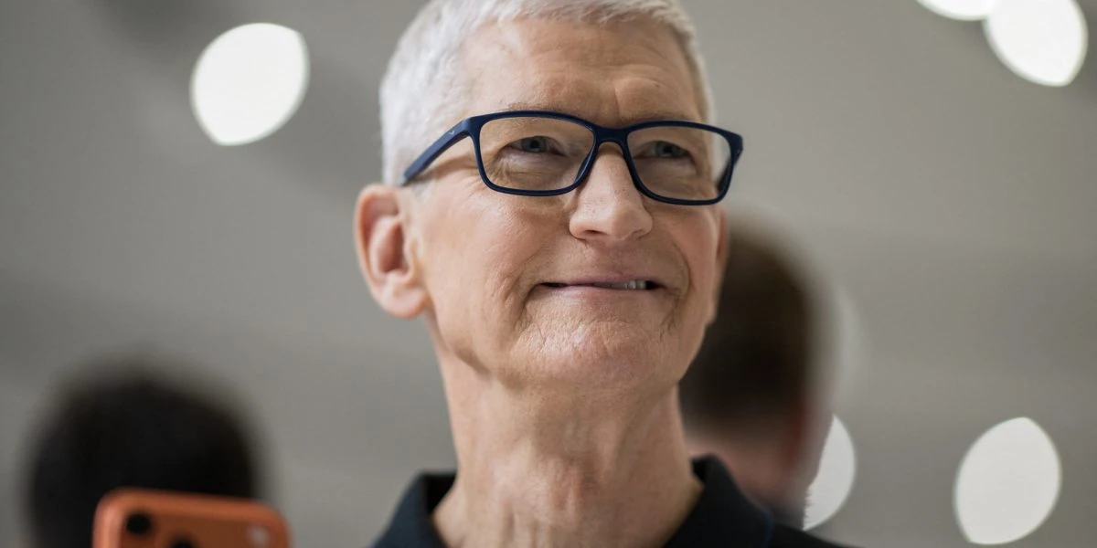 Apple’s Cautious AI Strategy Outsmarts Big Tech’s Spending Spree