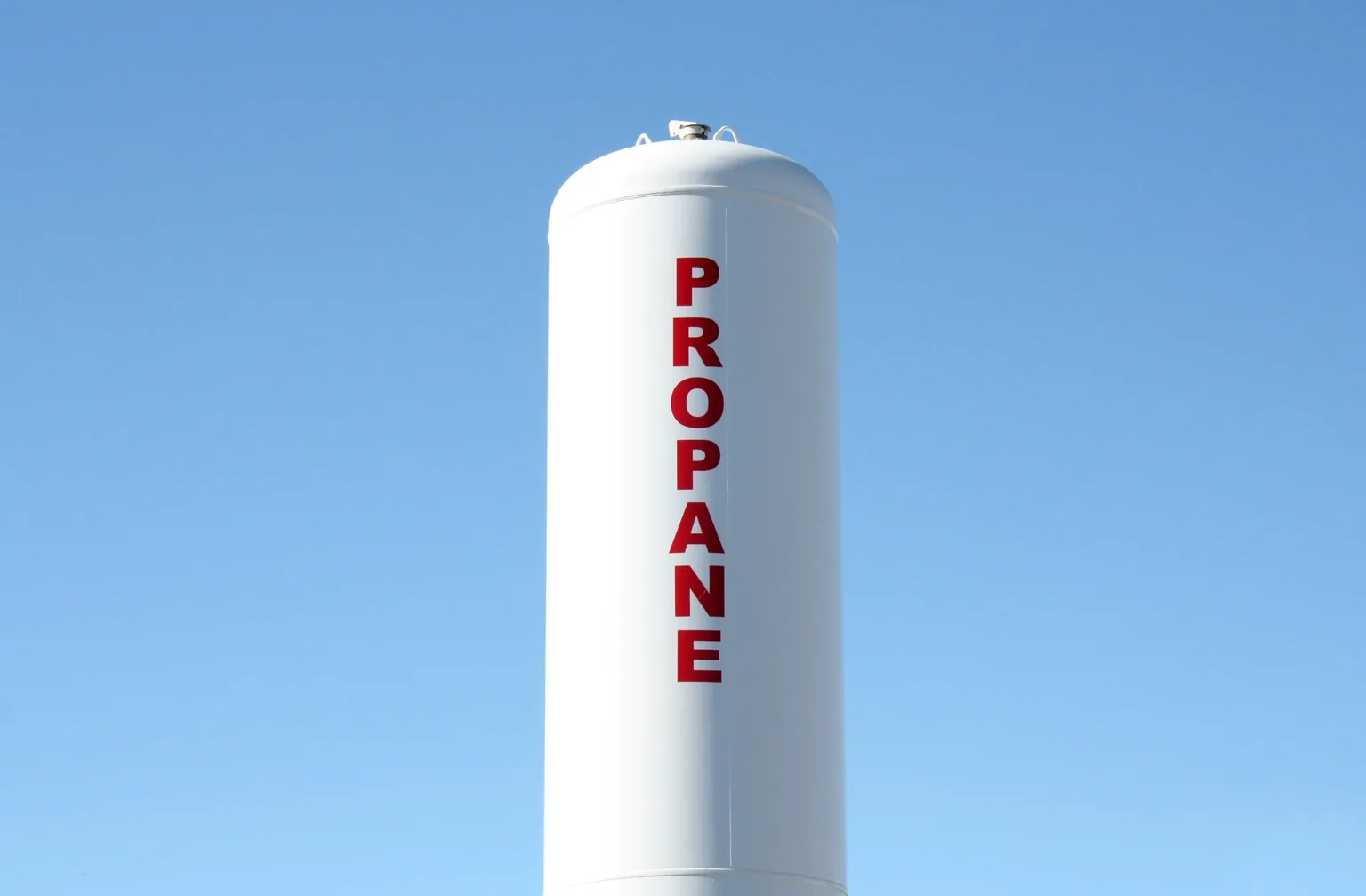 Suburban Propane’s Risky Model: Debt-Heavy and Weather-Vulnerable