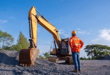 the-essential-guide-to-hiring-an-excavating-contractor-for-your-project