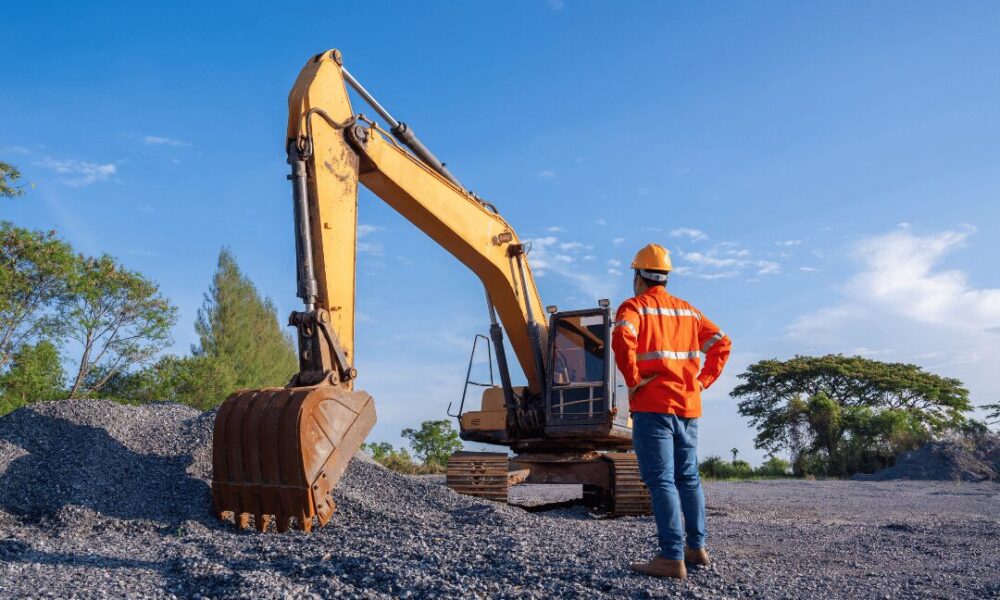 the-essential-guide-to-hiring-an-excavating-contractor-for-your-project